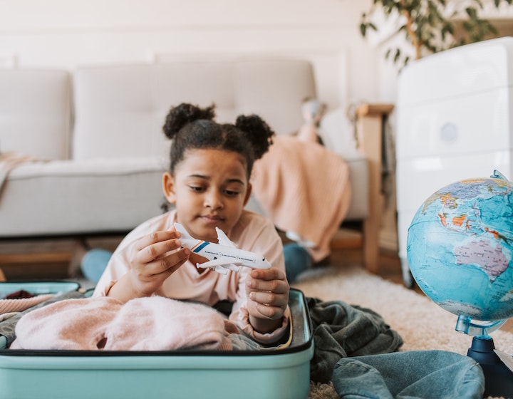 Travel With Kids Carry On Luggage Ideas For Flying With Toddler