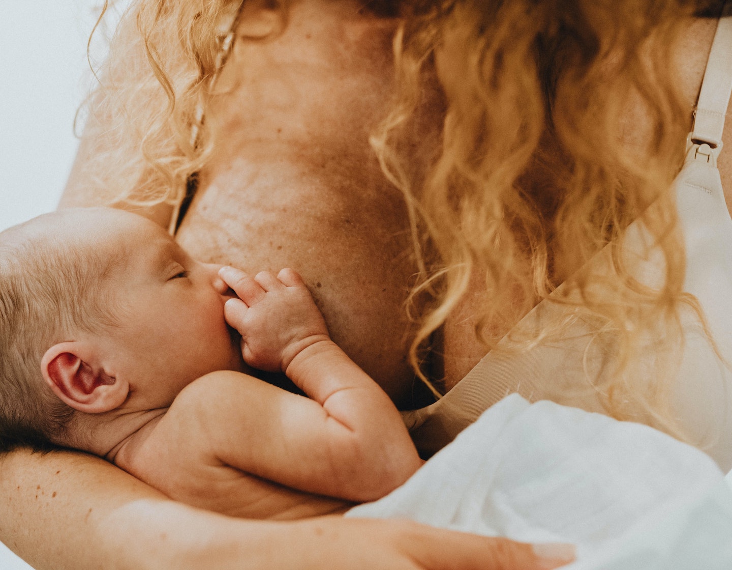 Nursing Bras for Breastfeeding Seamless Ultra Comfort Maternity Bra Smooth  Pregnancy Sleeping Bralette 