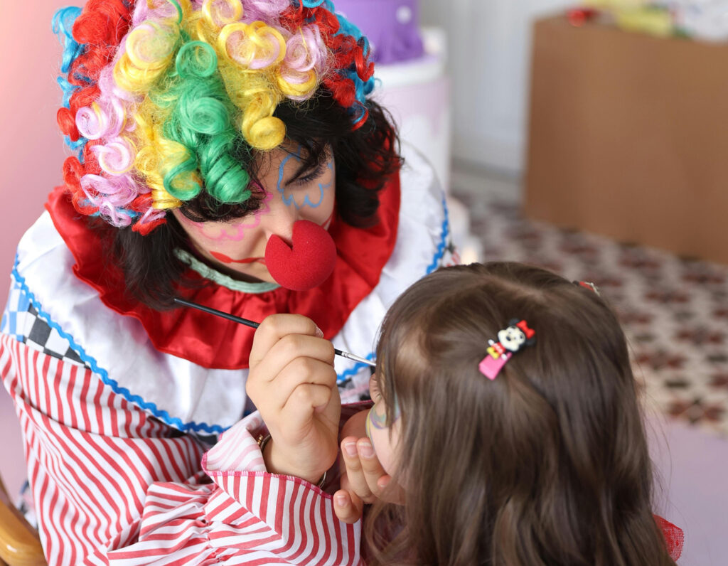 hong kong kids party entertainers birthday party magician face paint