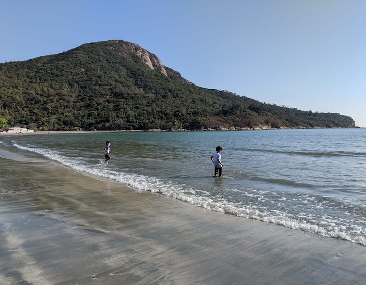 pui o beach hong kong